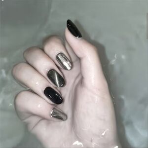 Dark Punk Style 24pcs of Cool Three-color Cat's Eye